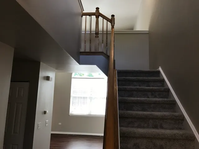 $3,200 | 538 Mallard Lane, Unit B, Sugar Grove, IL 60554