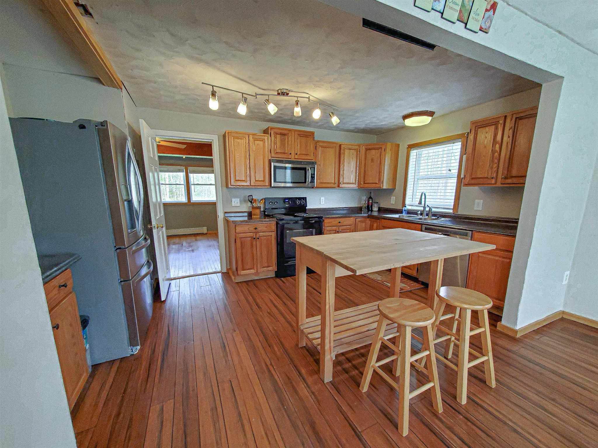 89 Lane Road Holderness, NH 03245 - Photo 13 of 38