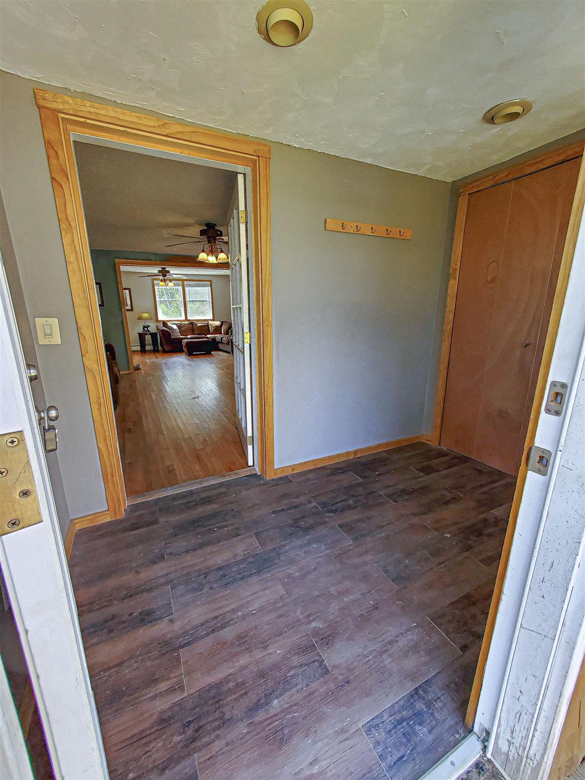 89 Lane Road Holderness, NH 03245 - Photo 4 of 38