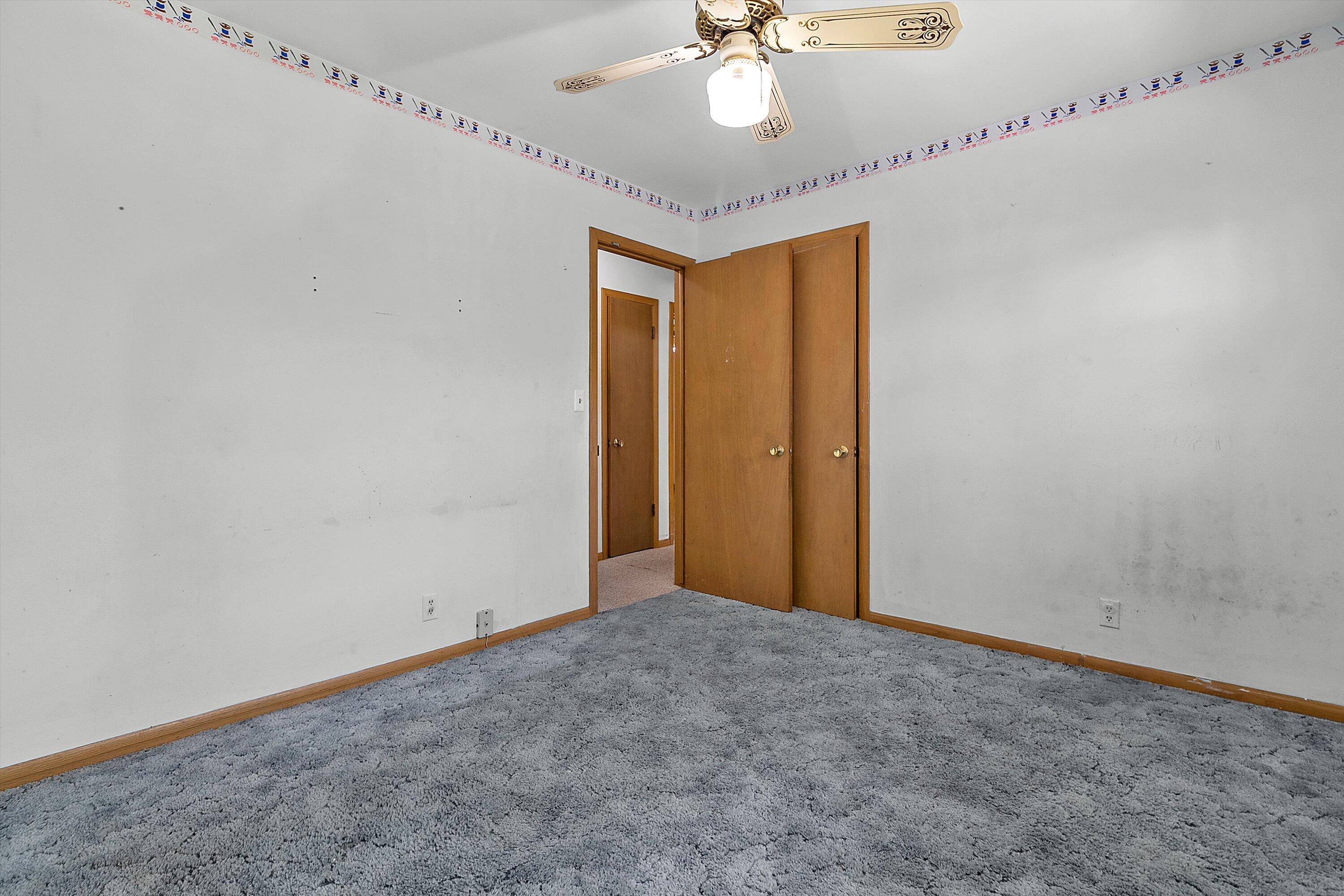 1545 Ostergaard Avenue Racine, WI 53406 - Photo 13 of 26 09-E6A7773
