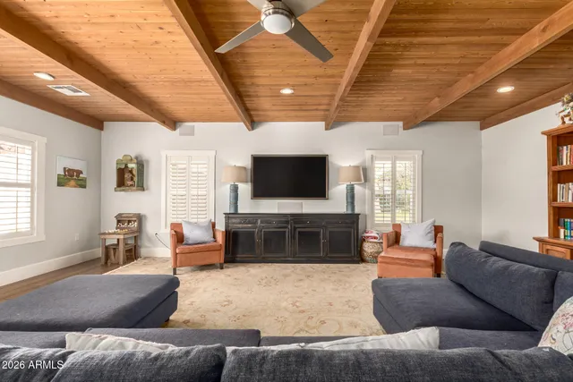 $1,800,000 | 2912 East Houston Avenue, Gilbert, AZ 85234