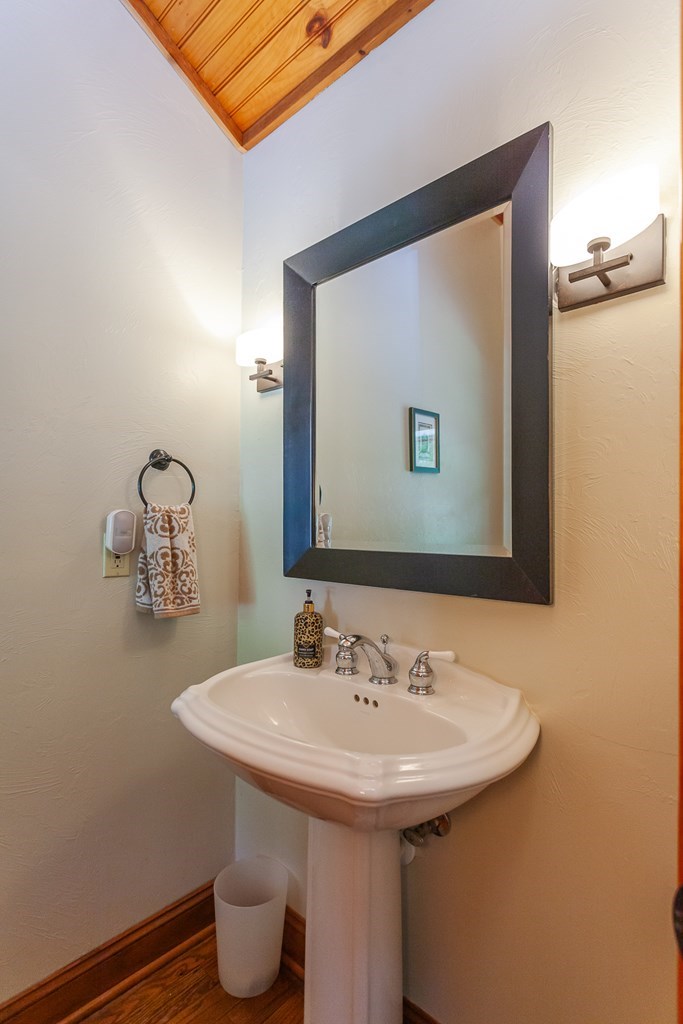 6670 Highway 294 Murphy, NC 28906 - Photo 17 of 93