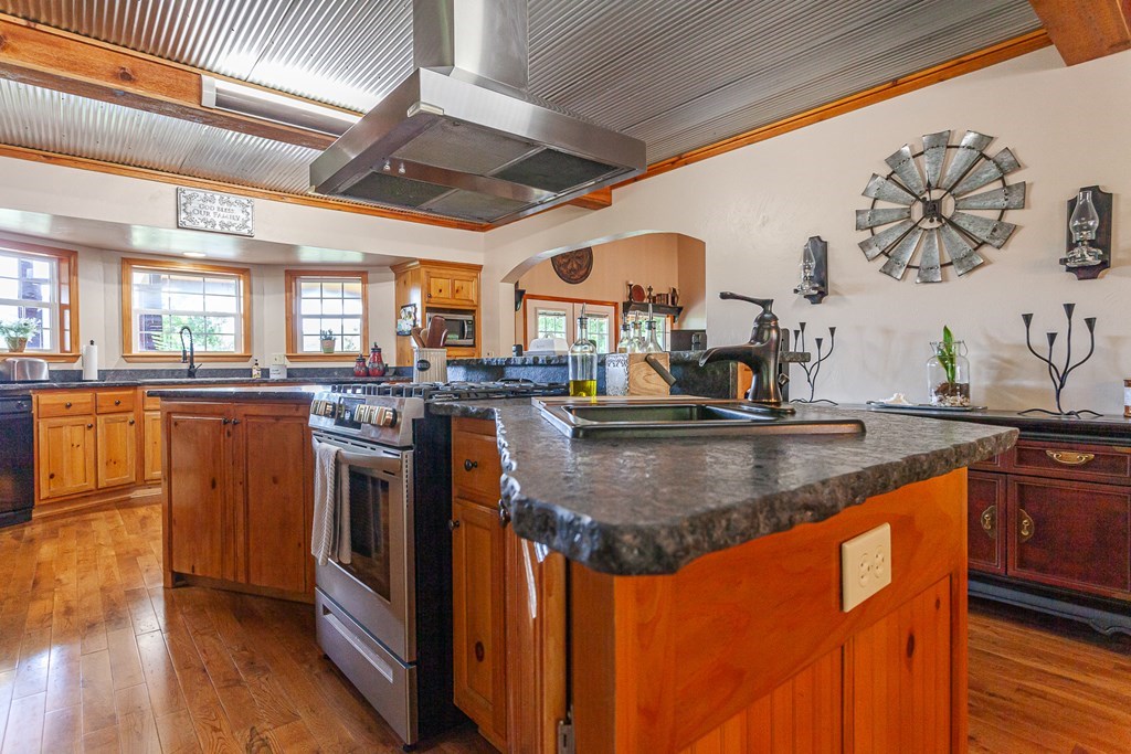 6670 Highway 294 Murphy, NC 28906 - Photo 30 of 93