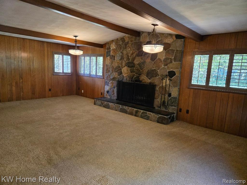28401 Hawberry Road Farmington Hills, MI 48331 - Photo 7 of 34