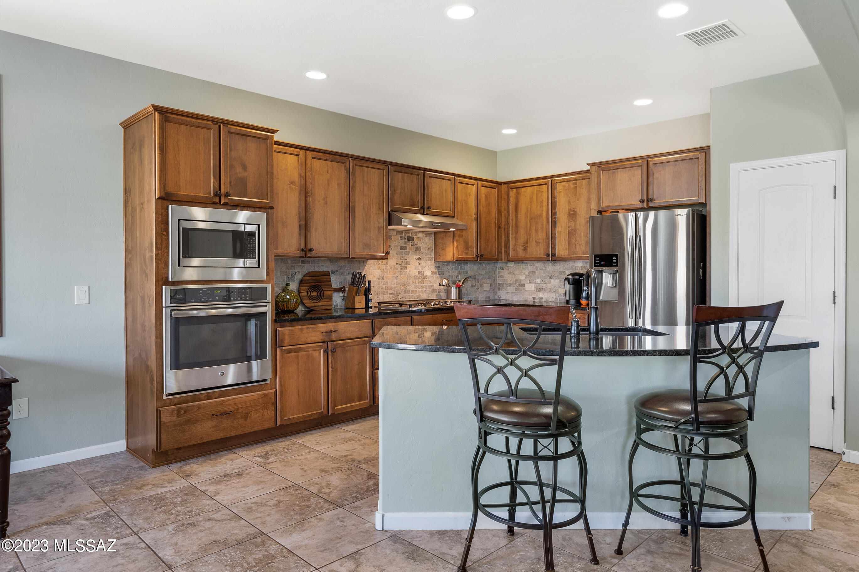61686 East Border Rock Road Tucson, AZ 85739 - Photo 11 of 31