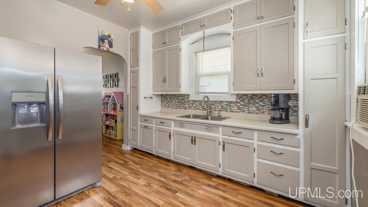 1924 Ledge Street Niagara, WI 54151 - Photo 6 of 21