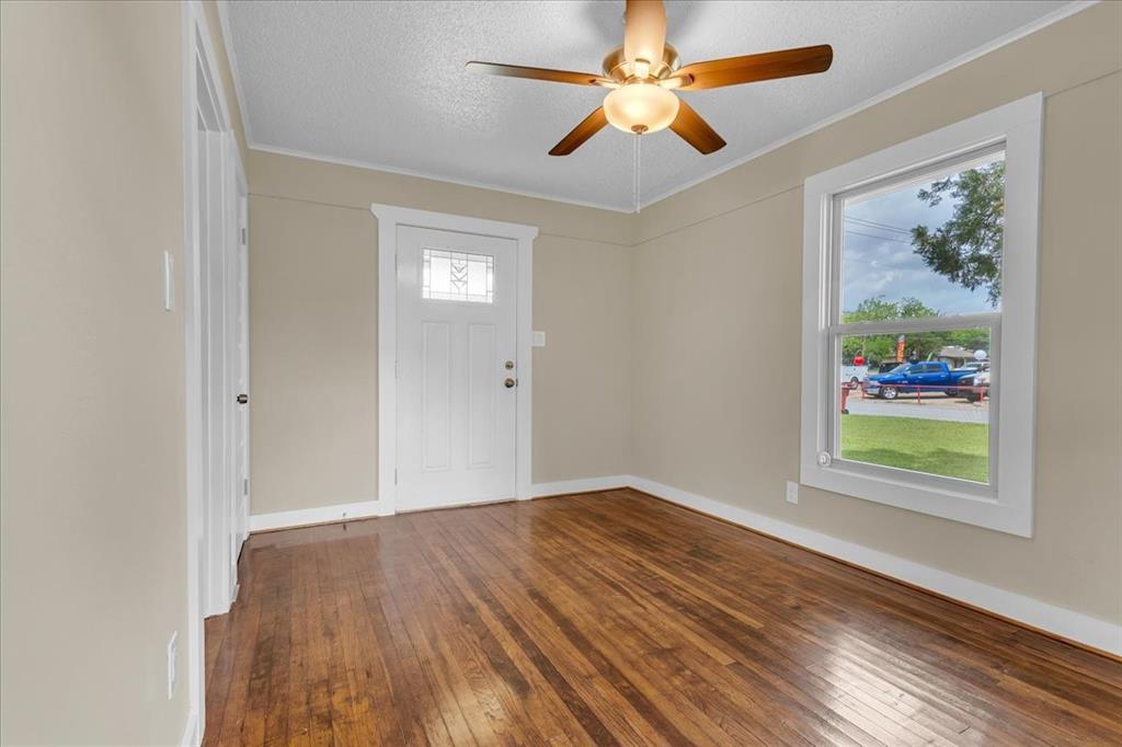 200 Victory Street Bonham, TX 75418 - Photo 12 of 25