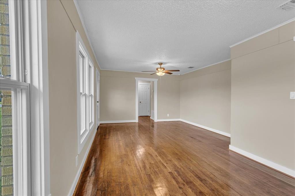 200 Victory Street Bonham, TX 75418 - Photo 6 of 25