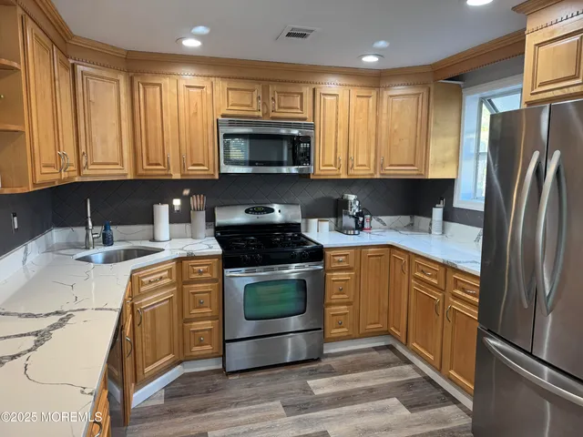 $2,800 | 28 Melrose Drive, Unit 10, Toms River, NJ 08753