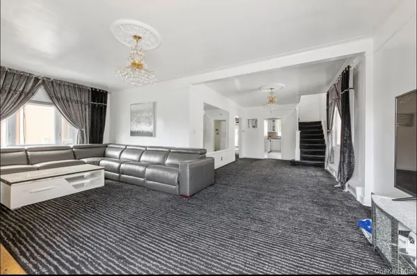 $1,388,888 | 167-11 81st Avenue | Hillcrest