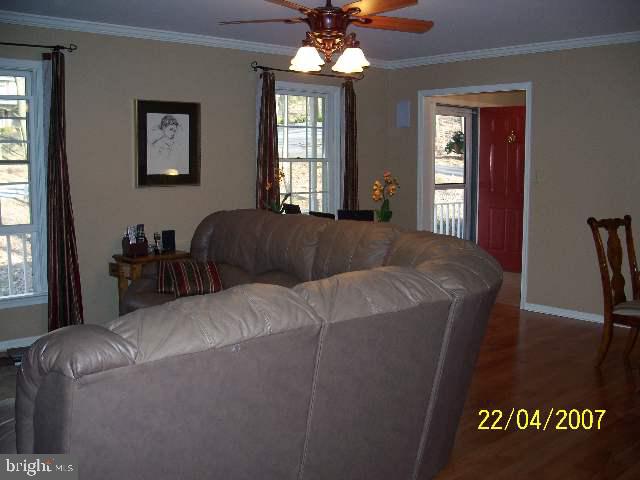 656 Spring Lane Boiling Springs, PA 17007 - Photo 6 of 9 Gallery Image 6