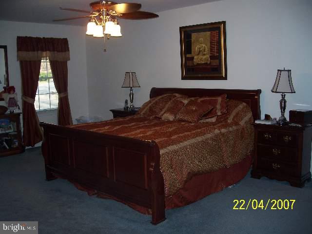 656 Spring Lane Boiling Springs, PA 17007 - Photo 8 of 9 Gallery Image 8