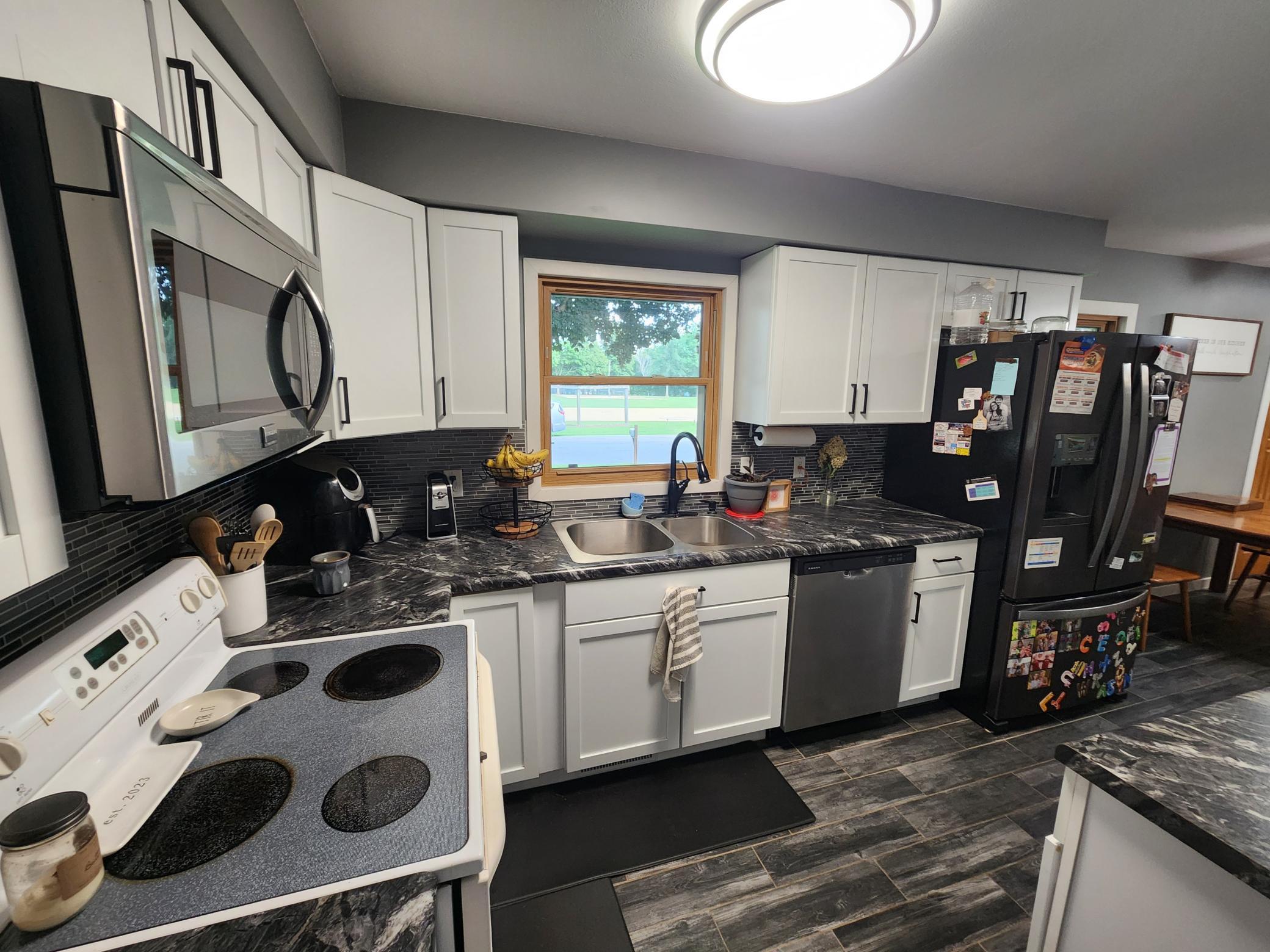 805 East County Road Le Roy, MN 55951 - Photo 5 of 35 Gallery Image 5