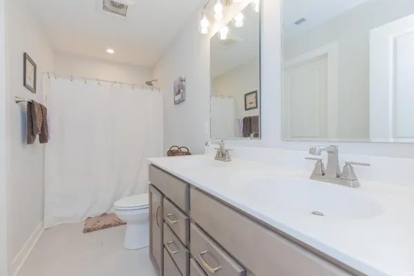 $432,000 | 3127 Dowgate Drive, Newburgh, IN 47630