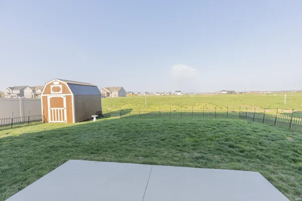 $432,000 | 3127 Dowgate Drive, Newburgh, IN 47630