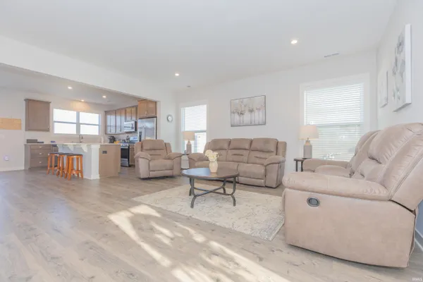 $432,000 | 3127 Dowgate Drive, Newburgh, IN 47630