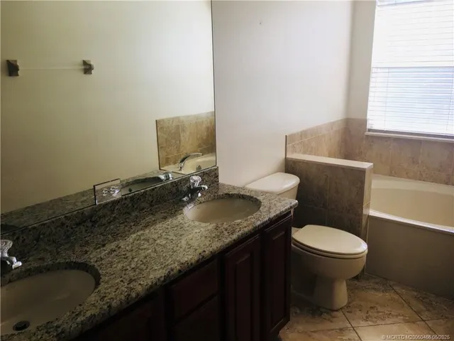 $2,700 | 3582 Southwest Sawgrass Villas Drive, Unit 3A, Palm City, FL 34990