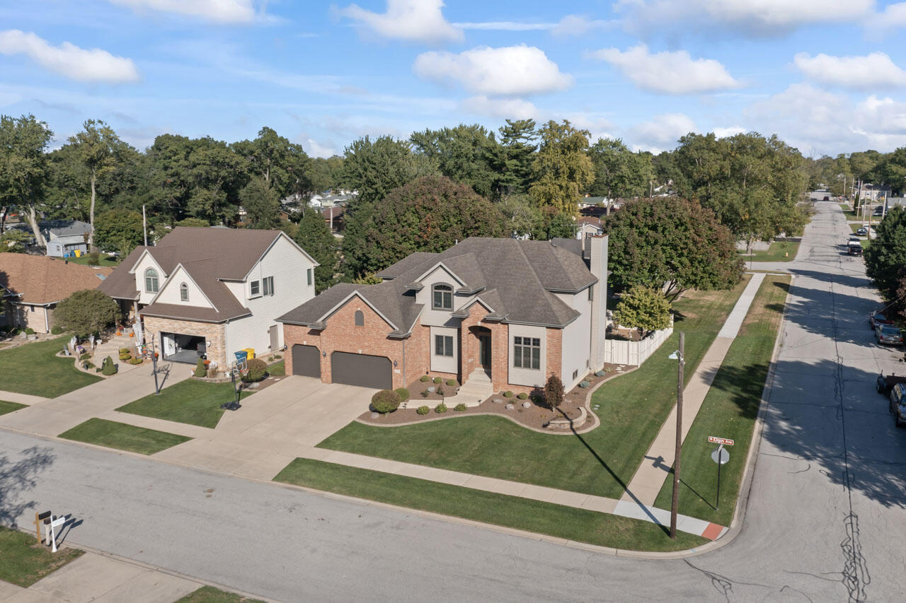 205 North Elgin Street Griffith, IN 46319 - Photo 39 of 43 an aerial view of a house