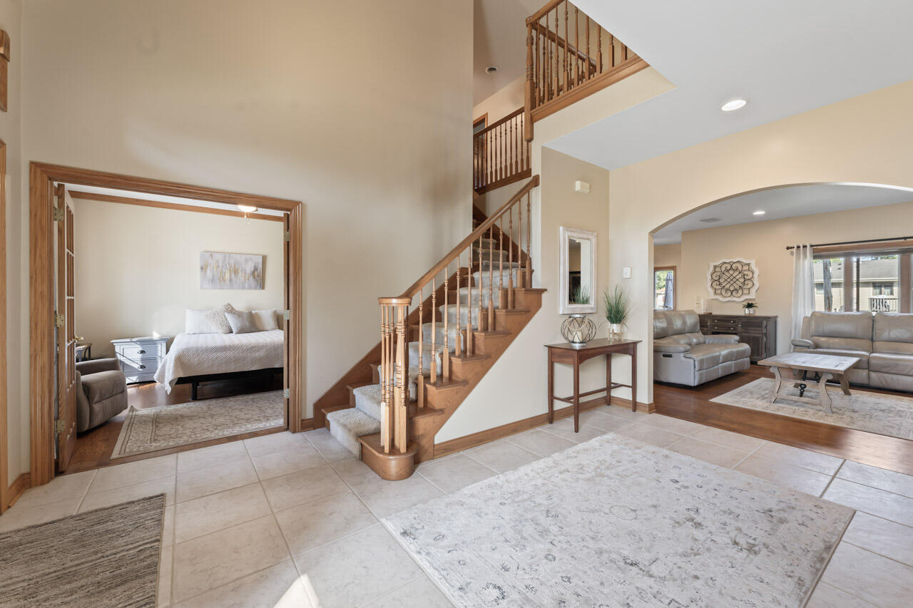205 North Elgin Street Griffith, IN 46319 - Photo 5 of 43 a living room with furniture and a dining table