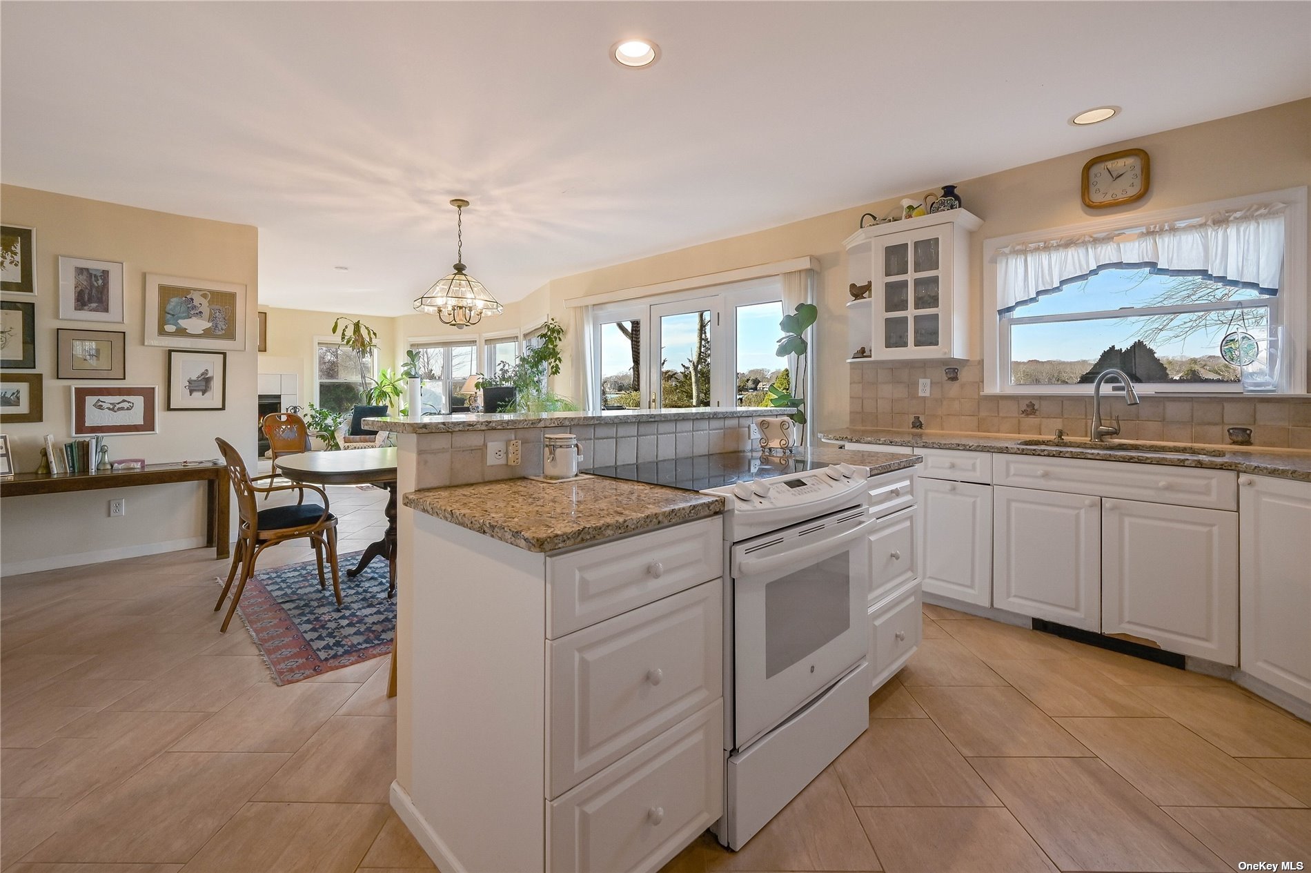 800 Southold, undefined 00000 - Photo 12 of 34