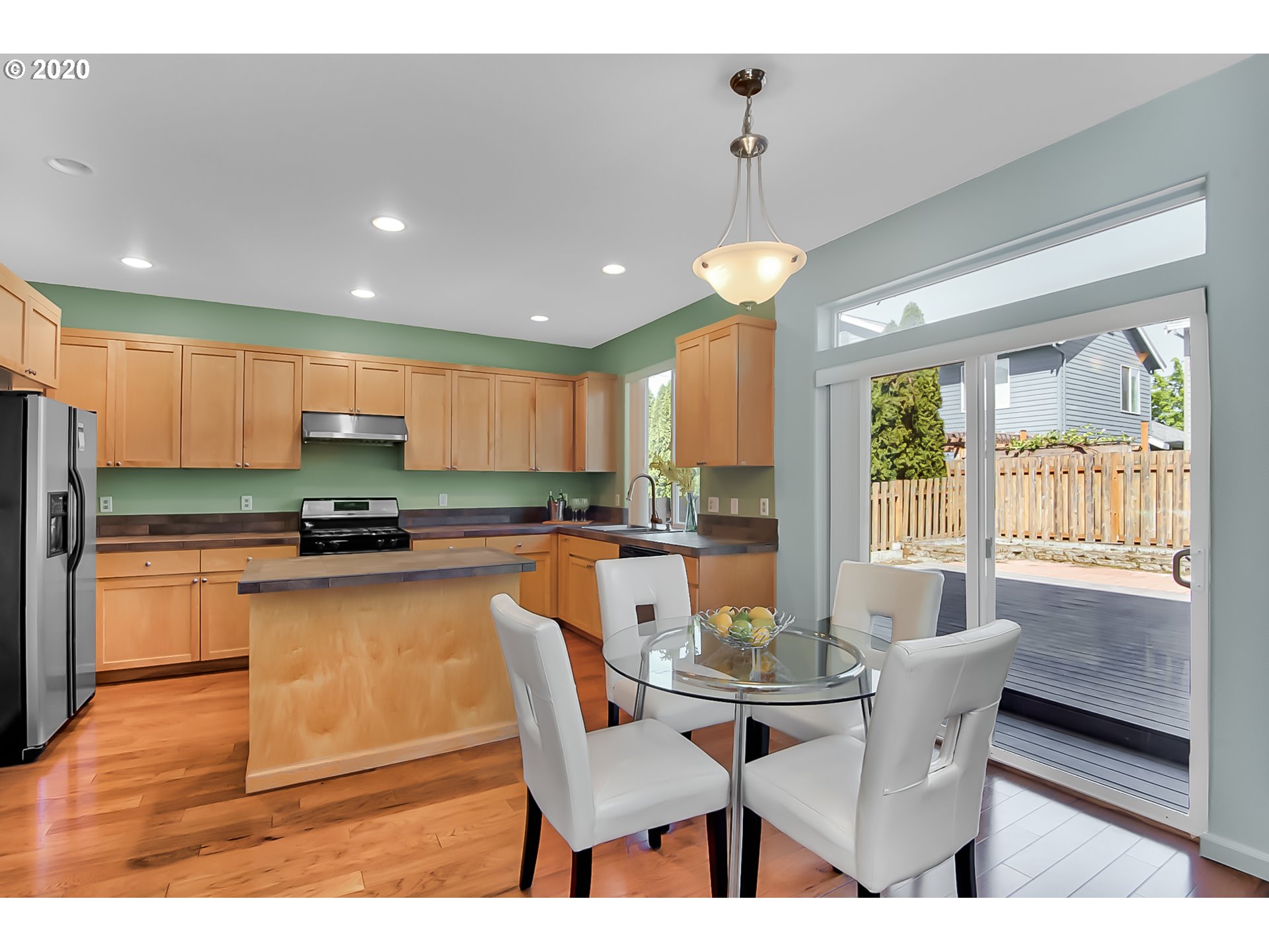 14844 Southwest Citrine Loop Beaverton, OR 97007 - Photo 11 of 26 Kitchen/Nook