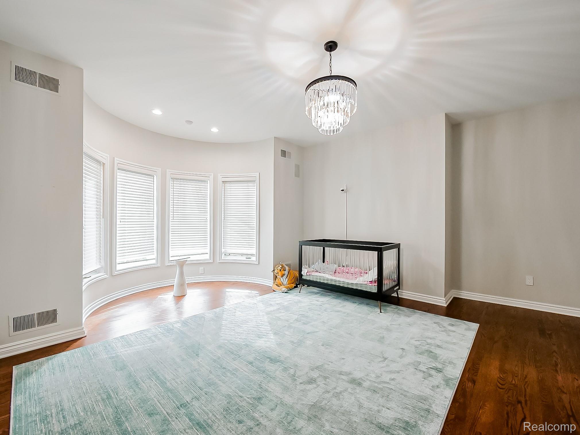 3586 Walnut Brook Drive Rochester, MI 48309 - Photo 25 of 59 Walnut Brook-22.jpg