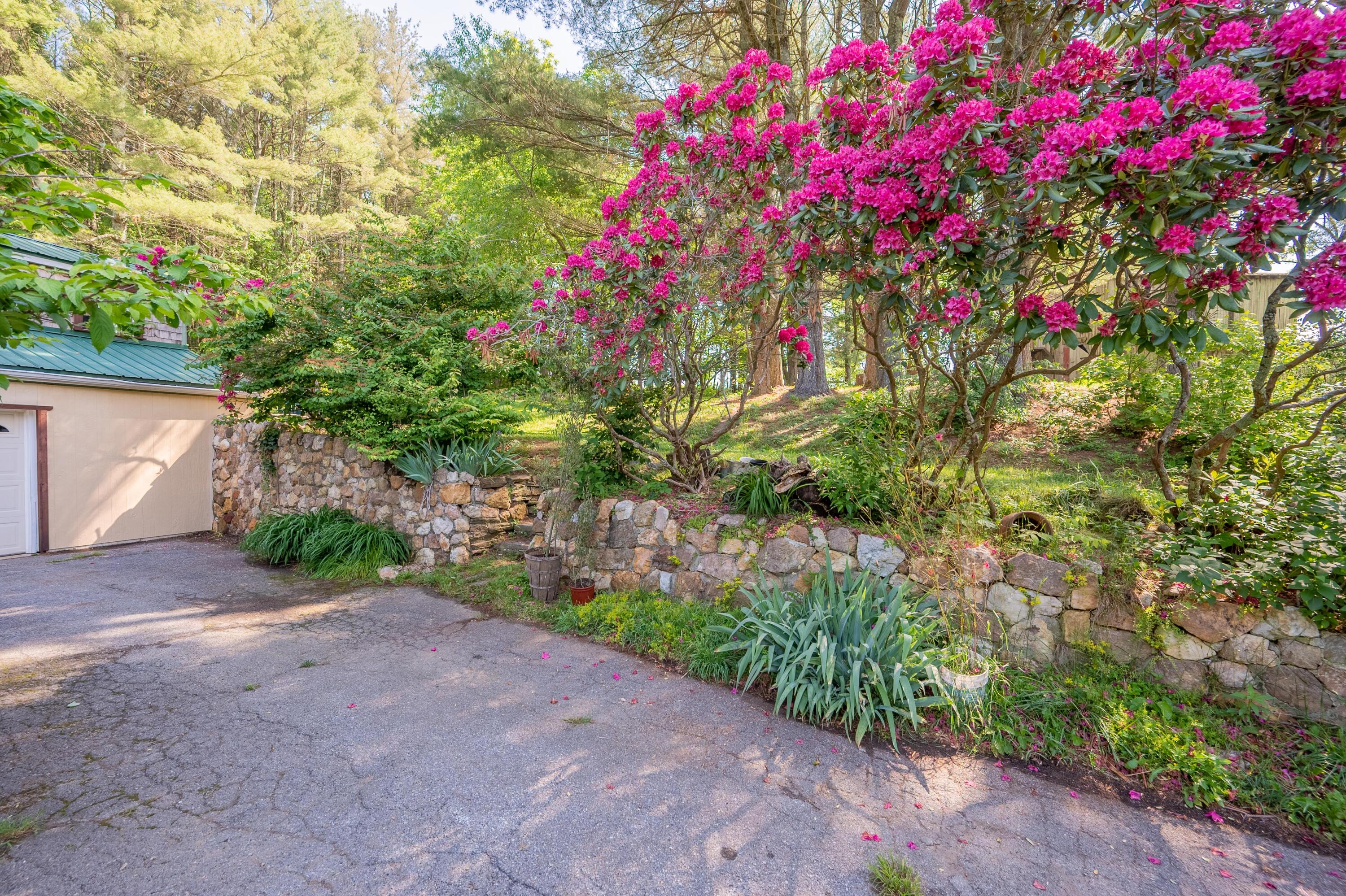 1341 Conner Grove Road Southwest Willis, VA 24380 - Photo 86 of 104 floyd-95
