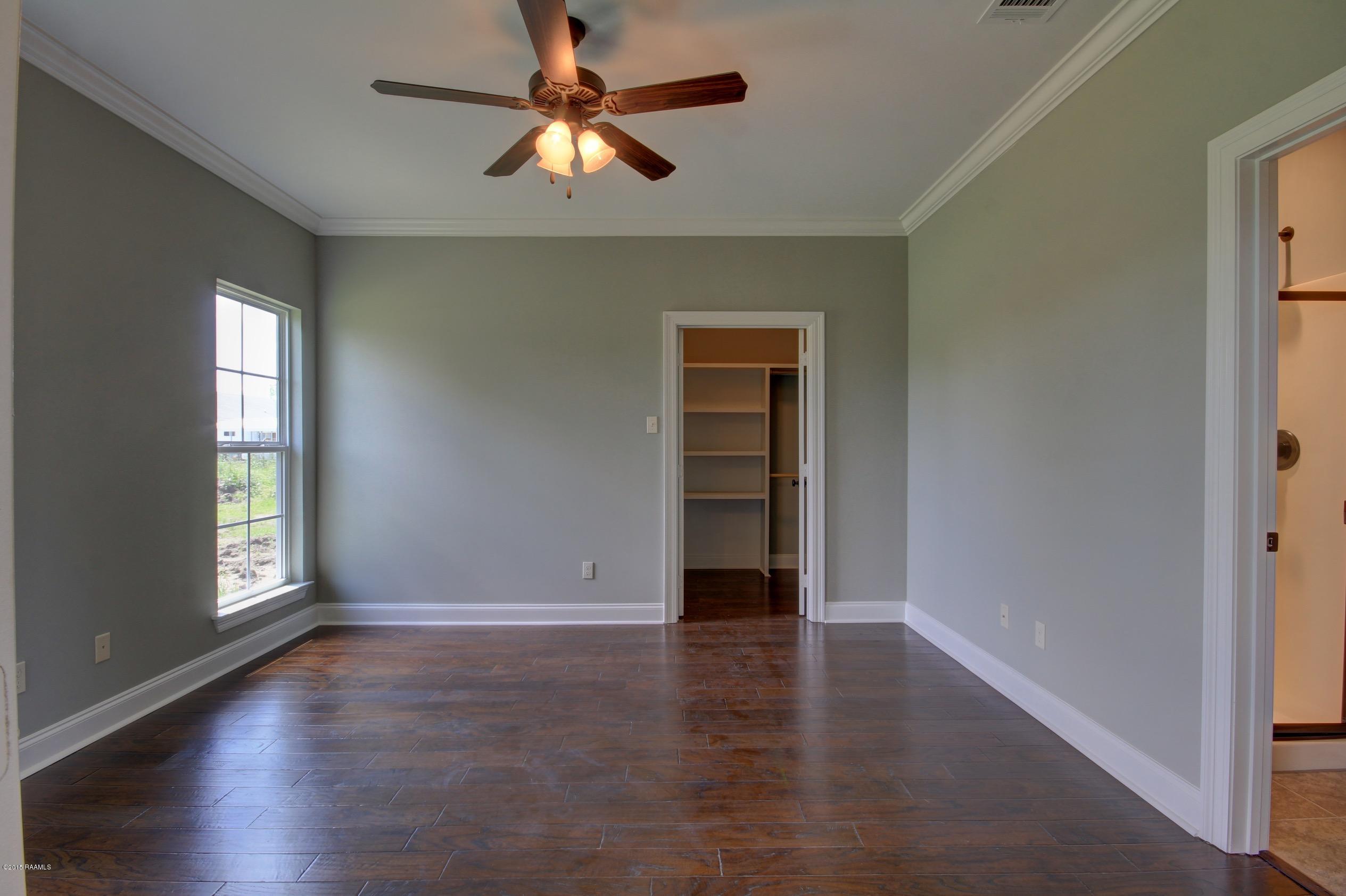 918 Russo Road New Iberia, LA 70563 - Photo 10 of 18 s__20