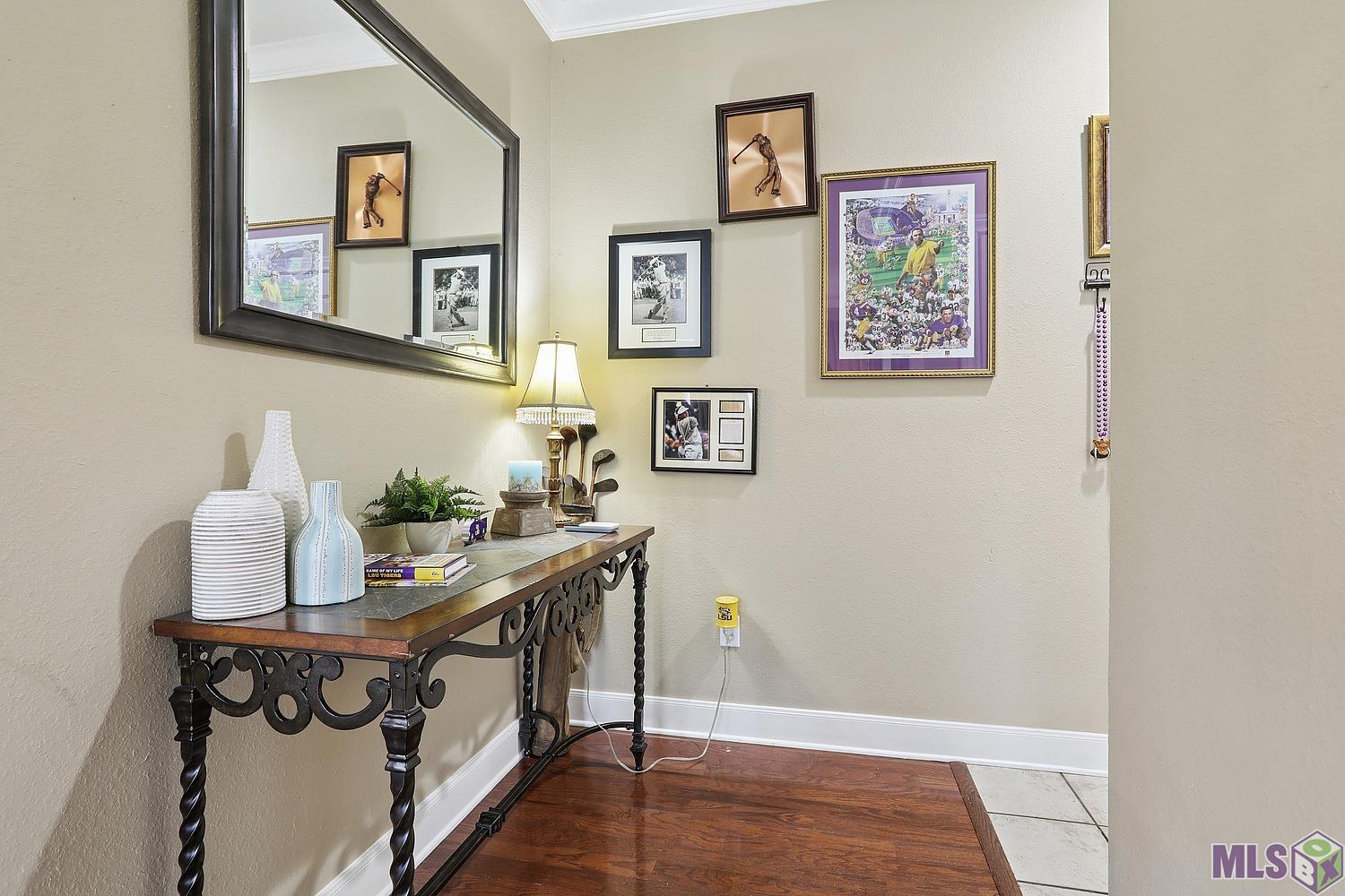 710 East Boyd Drive, Unit 703 Baton Rouge, LA 70808 - Photo 11 of 15 Foyer