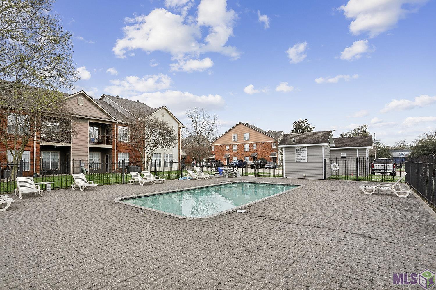 710 East Boyd Drive, Unit 703 Baton Rouge, LA 70808 - Photo 14 of 15 Complex Pool