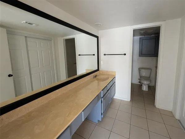 $1,695 | 2728 Copper Creek Drive, Unit 208, Arlington, TX 76006