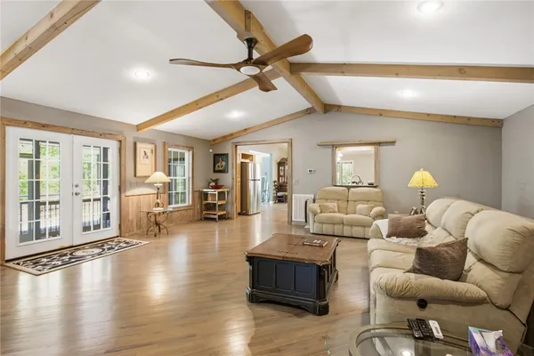 $475,000 | 215 Boxwood Lane, Westminster, SC 29693