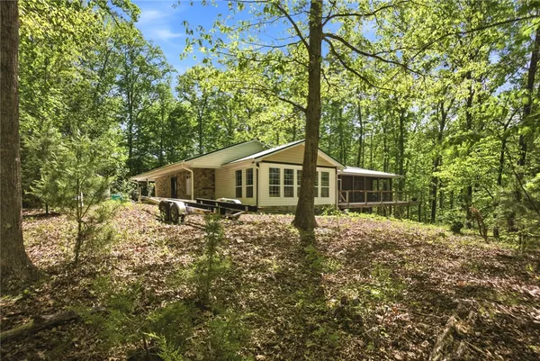 $475,000 | 215 Boxwood Lane, Westminster, SC 29693