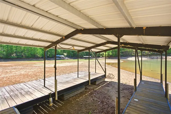 $475,000 | 215 Boxwood Lane, Westminster, SC 29693