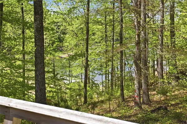 $475,000 | 215 Boxwood Lane, Westminster, SC 29693