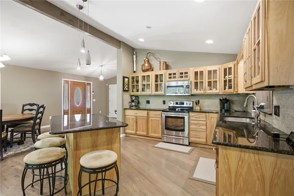 $475,000 | 215 Boxwood Lane, Westminster, SC 29693