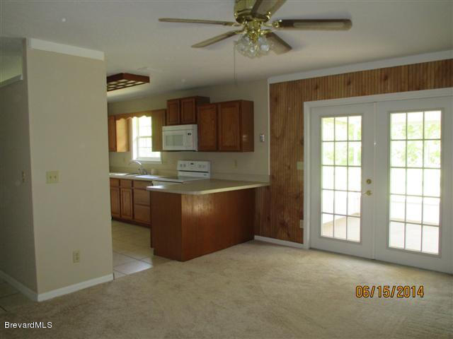 3488 Lionel Road Mims, FL 32754 - Photo 4 of 19 familyroom
