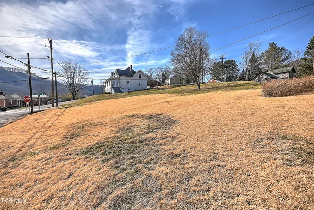 $325,000 | 196 Cypress Street, Gate City, VA 24251