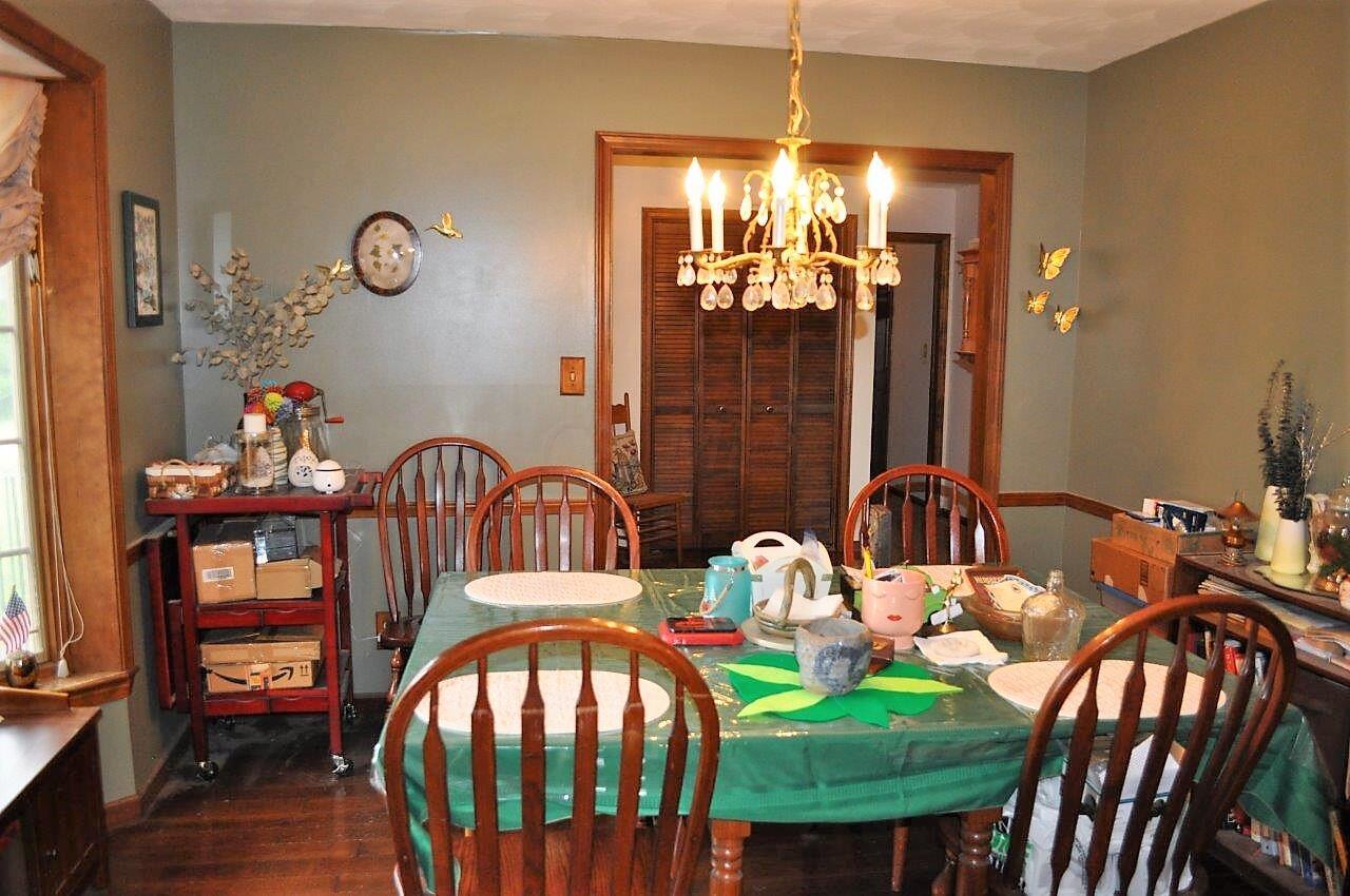 12050 Basil Road Northwest Baltimore, OH 43105 - Photo 21 of 47 Dining Room - 12050 Basil Road NW, Baltimore, OH 43105