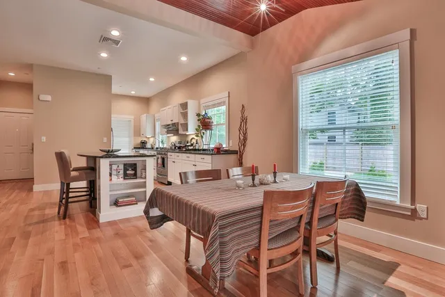 $3,350 | 26 North Main Street, Unit 3, Mont Vernon, NH 03057