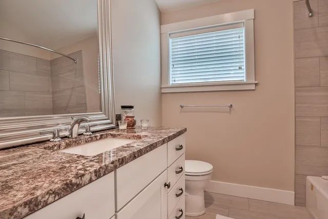 $3,350 | 26 North Main Street, Unit 3, Mont Vernon, NH 03057