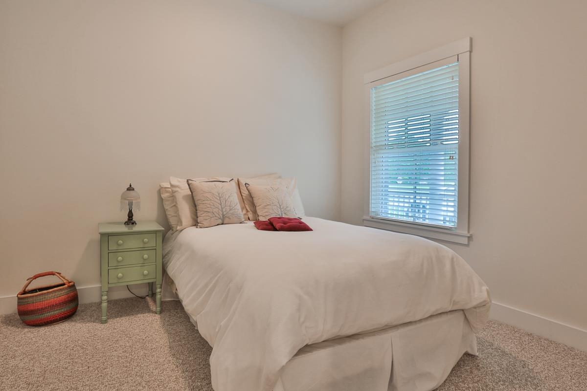 26 North Main Street, Unit 3 Mont Vernon, NH 03057 - Photo 16 of 30