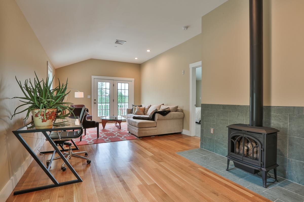 26 North Main Street, Unit 3 Mont Vernon, NH 03057 - Photo 7 of 30