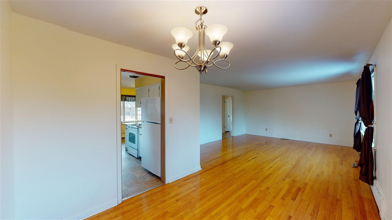 1818 Ridgeway Drive Iowa City, IA 52245 - Photo 6 of 39 Gallery Image 6
