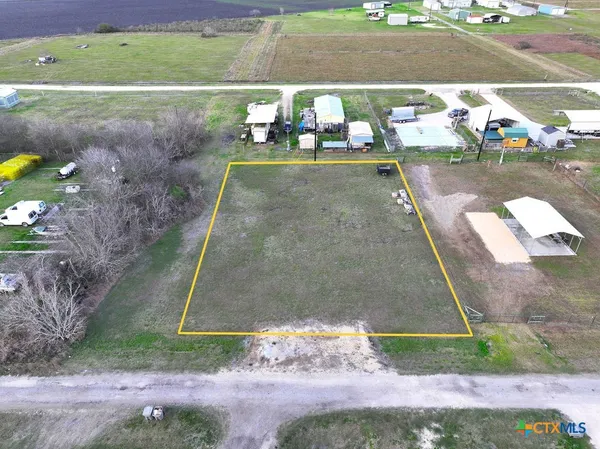$50,000 | 1110-1112 West Toledo Avenue, Seadrift, TX 77983