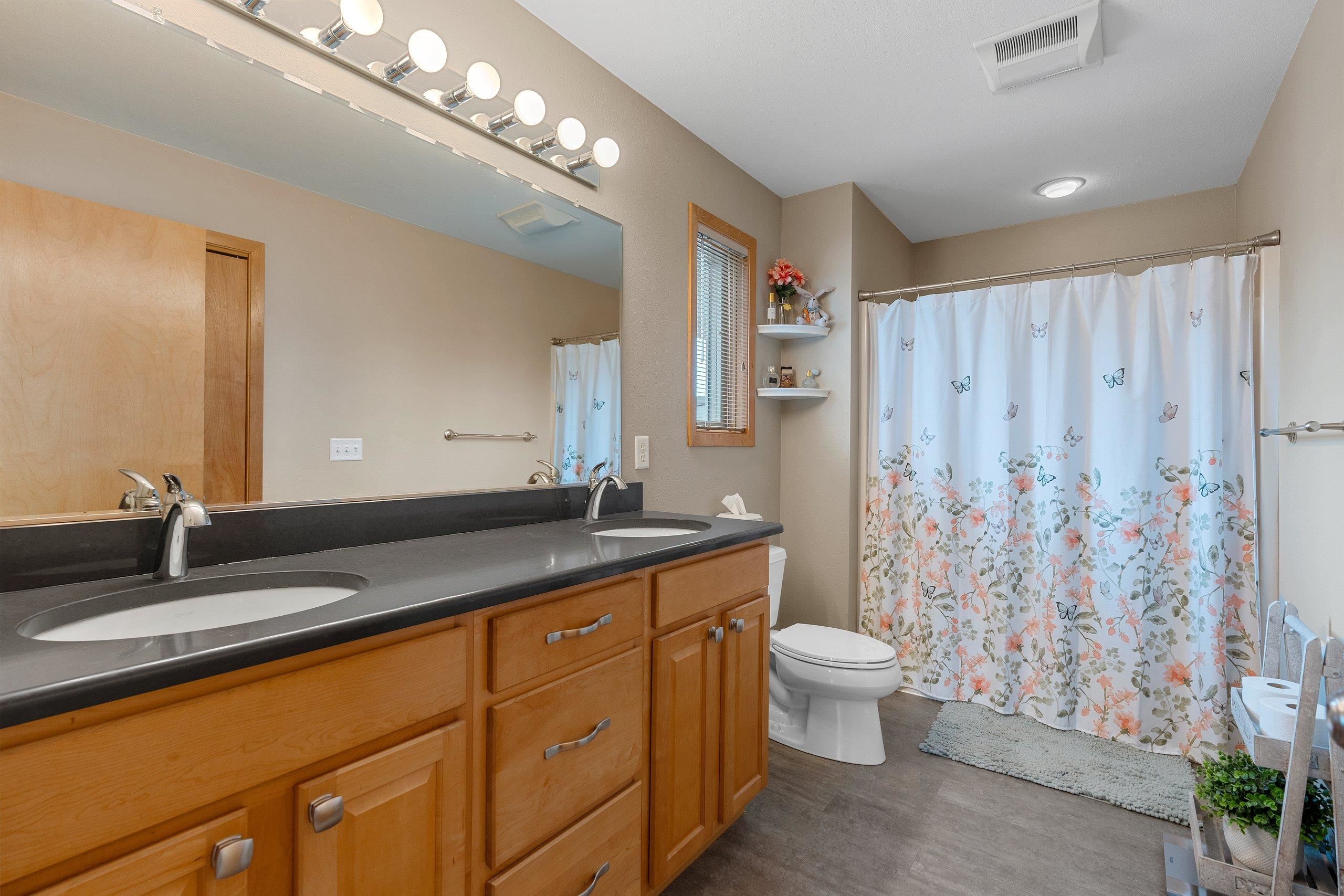 N1916 Rochelle Court Greenville, WI 54942 - Photo 28 of 42