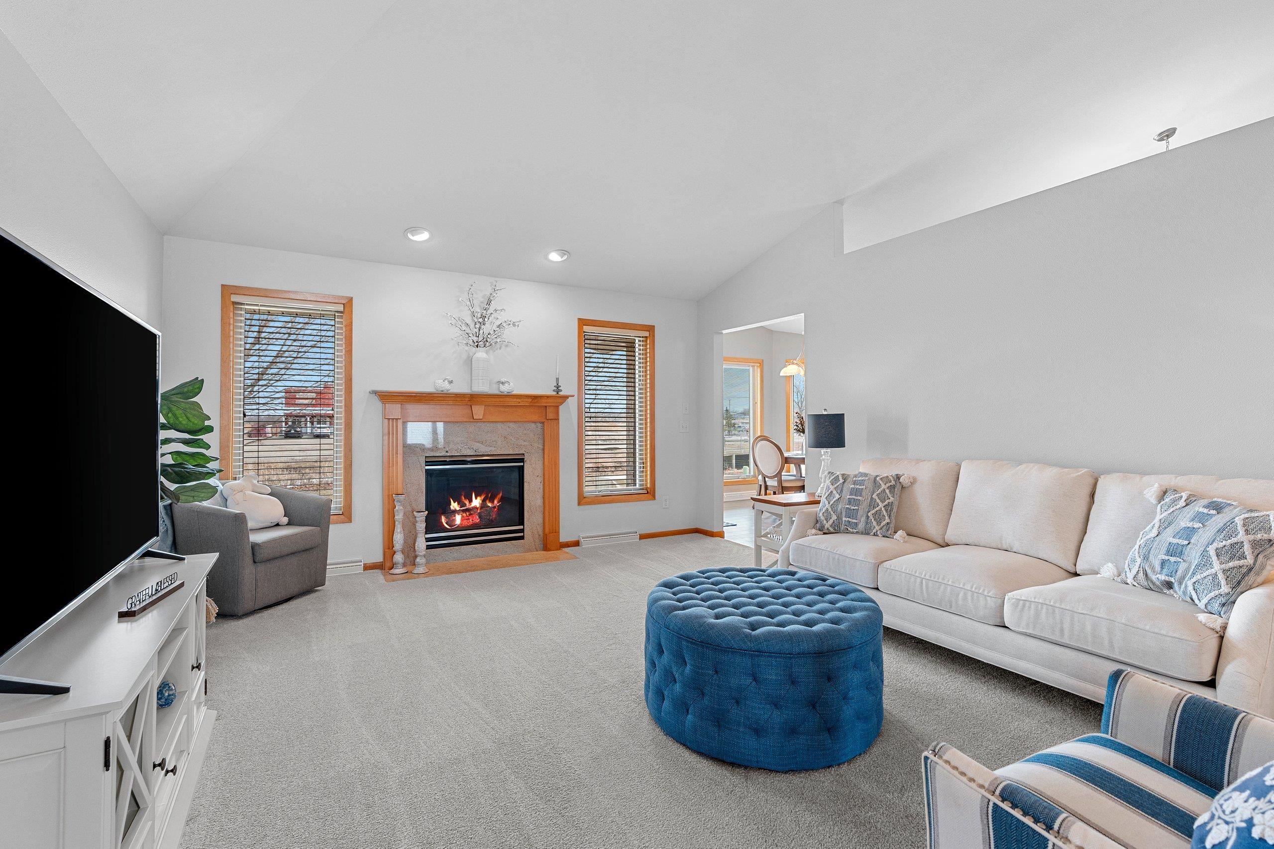 N1916 Rochelle Court Greenville, WI 54942 - Photo 3 of 42