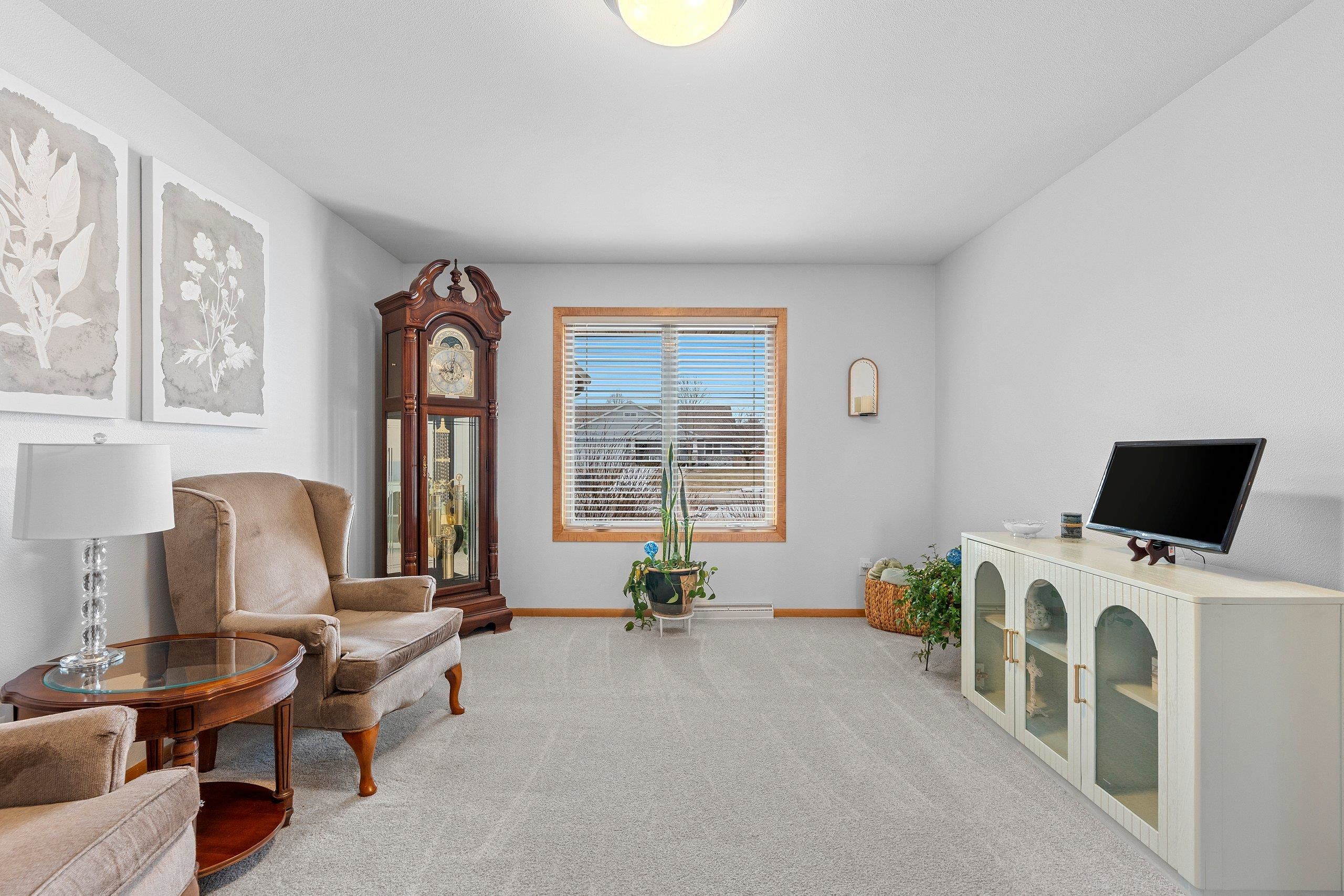 N1916 Rochelle Court Greenville, WI 54942 - Photo 6 of 42