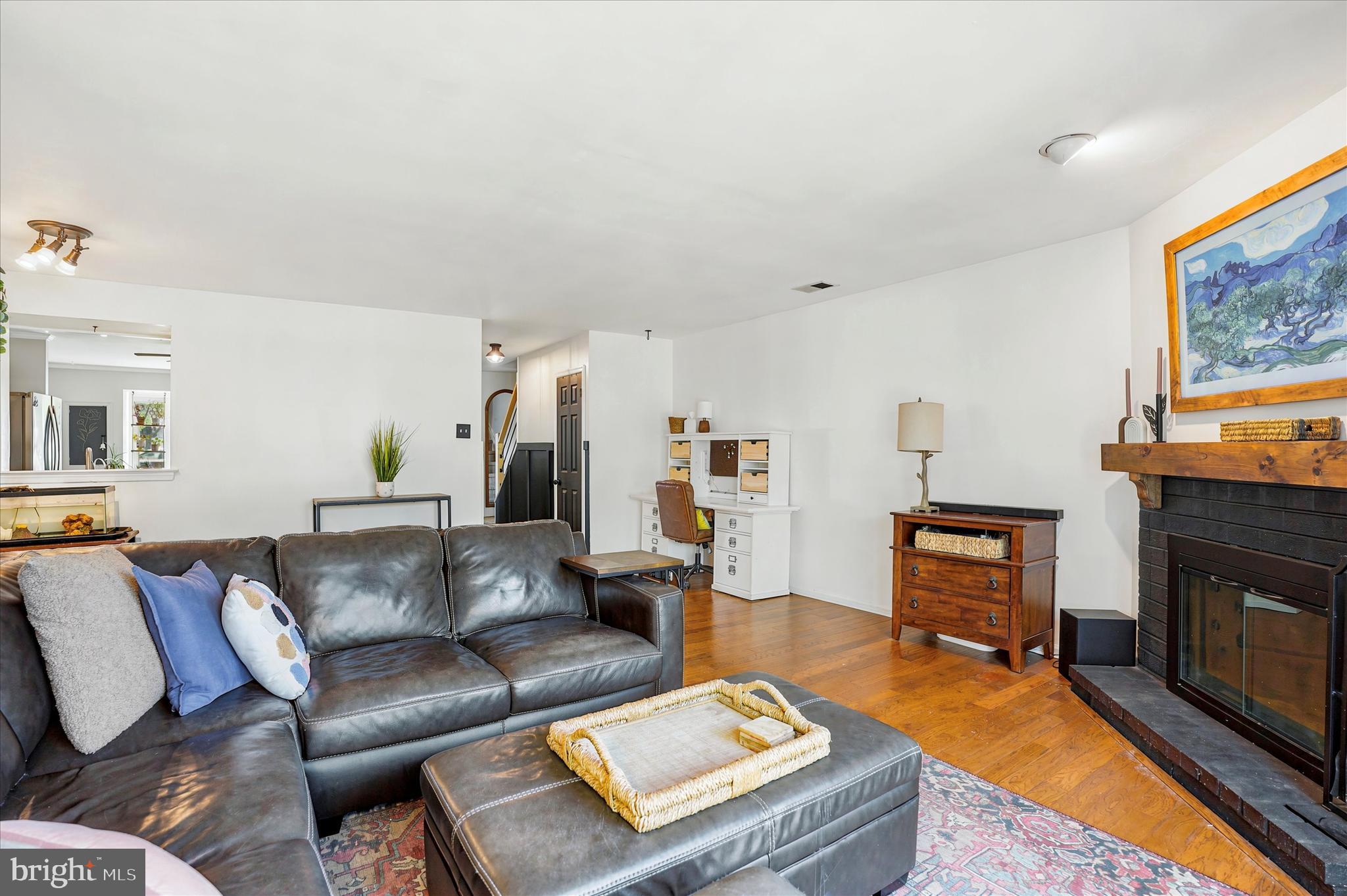 219 Towyn Court Exton, PA 19341 - Photo 10 of 27 Living Room