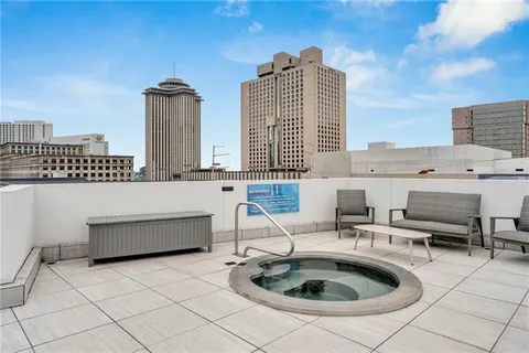 $410,000 | 700 South Peters Street, Unit 406, New Orleans, LA 70130